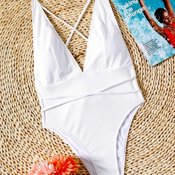 Other - White Deep V-Neck Criss Cross Backless Swimsuit